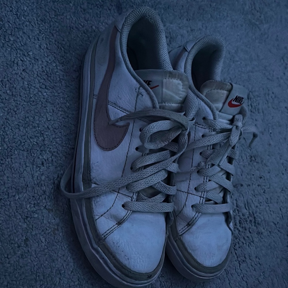 white and pink nike courts size 6.5 women